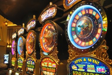 Game selection interface showing Aviator, Sweet Bonanza, Gates of Olympus, Fortune Tiger, and Mahjong Ways